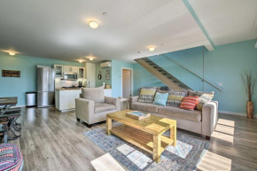 Downtown Saugatuck Condo, Near Oval Beach!